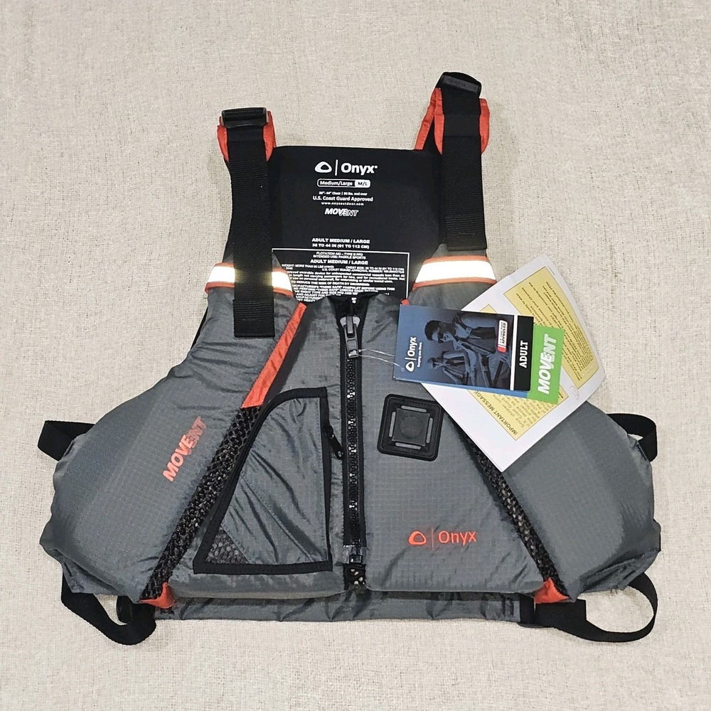 NWT Onyx Movevent Dynamic Paddle Sports Life Vest M/L #122200-200-040-14